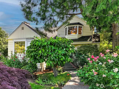 4412 43rd Ave NE, Seattle, WA 98105