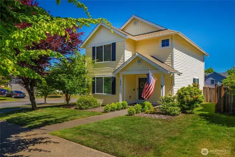 2898 Cox St, Dupont, WA 98327