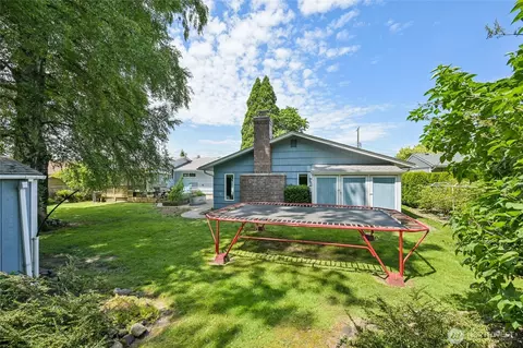 Exterior - 910 Crestline Dr, Longview, WA 98632 photo 6 of 6