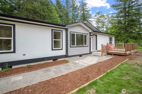 8336 Valley View Rd, Custer, WA 98240 photo 2