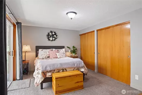 Bedroom - 175 Beemon Dr, Longview, WA 98632 photo 1 of 5