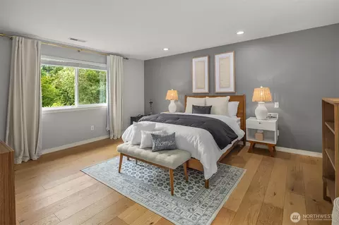 Bedroom - 23618 Carter Rd, Bothell, WA 98021 photo 1 of 4