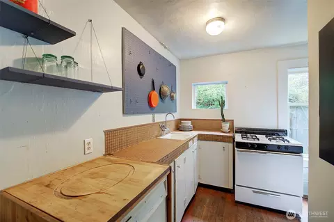 906 E Shelby St, Seattle, WA 98102 photo 29