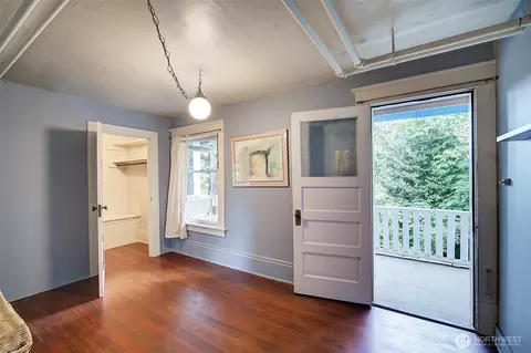 906 E Shelby St, Seattle, WA 98102 photo 27