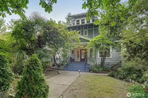 906 E Shelby St, Seattle, WA 98102