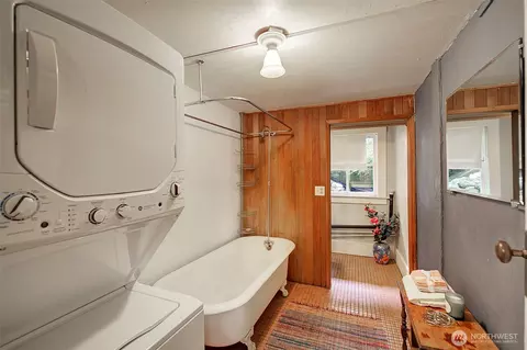 906 E Shelby St, Seattle, WA 98102 photo 30