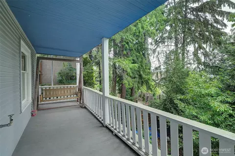 906 E Shelby St, Seattle, WA 98102 photo 28