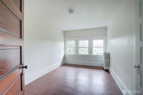 906 E Shelby St, Seattle, WA 98102 photo 22