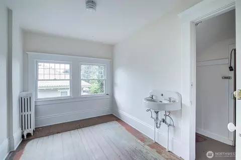 906 E Shelby St, Seattle, WA 98102 photo 24
