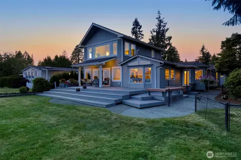 12520 NE Marine View Dr, Kingston, WA 98346