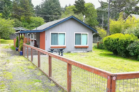 1620 S Ocosta St, Westport, WA 98595