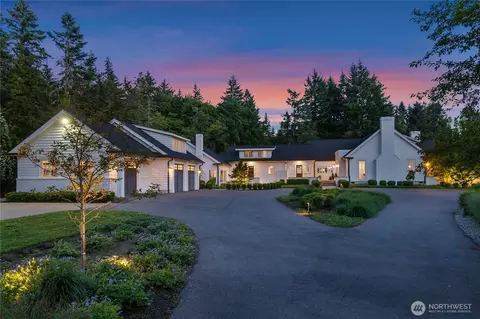 303 39th Ave NE, Olympia, WA 98506
