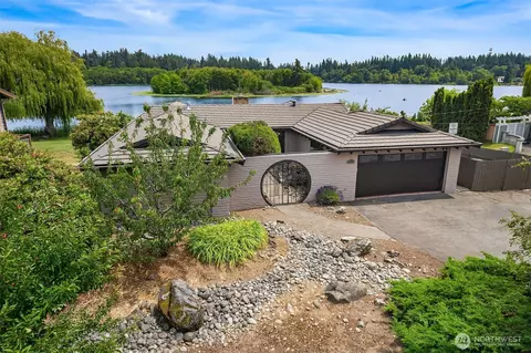 23731 74th Ave W, Edmonds, WA 98026