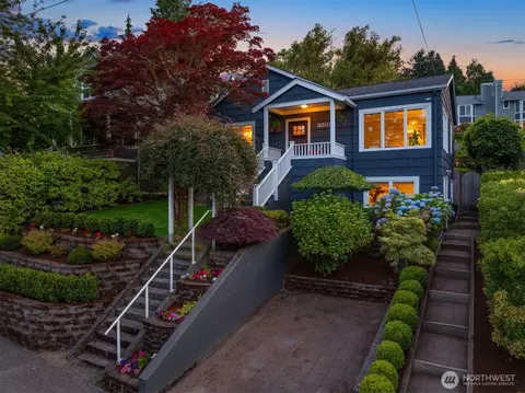 3833 24th Ave W, Seattle, WA 98199