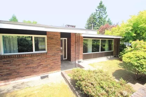 701 21st Ave SW, Puyallup, WA 98371