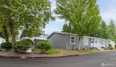 1010 NW Mahogany Ln, Silverdale, WA 98383