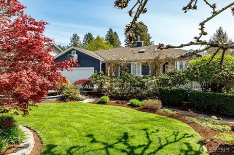 5681 Lenz Pl, Langley, WA 98260