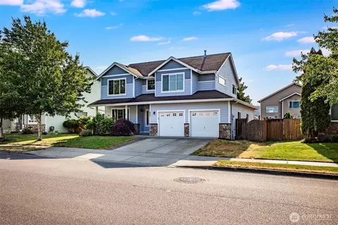 Exterior - 807 Williams St NW, Orting, WA 98360 photo 3 of 4