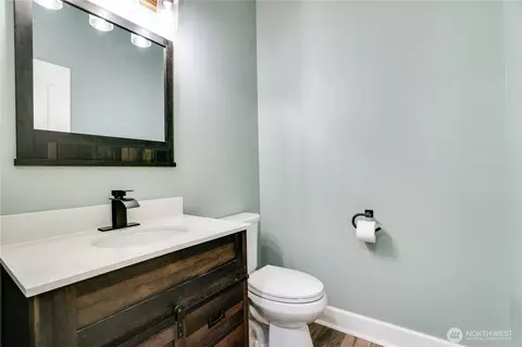 Bath - 20313 194th Ave E, Orting, WA 98360 photo 1 of 5