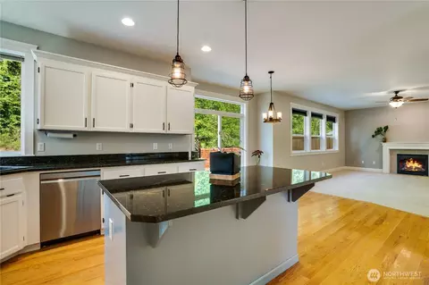 Kitchen - 20313 194th Ave E, Orting, WA 98360 photo 5 of 5