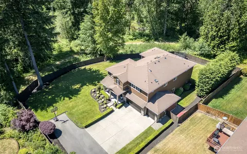 1141 Bell Hill Pl, Dupont, WA 98327