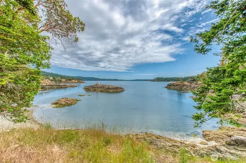 3388 Deer Harbor Rd, Eastsound, WA 98245