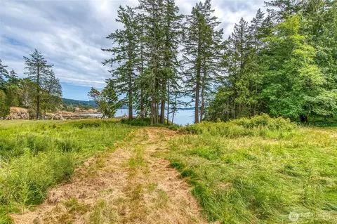 Exterior - 3388 Deer Harbor Rd, Orcas Island, WA 98243 photo 5 of 12