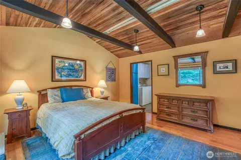 Bedroom - 3388 Deer Harbor Rd, Orcas Island, WA 98243 photo 1 of 4
