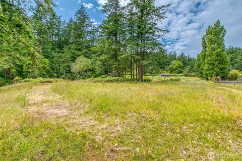 Exterior - 3388 Deer Harbor Rd, Orcas Island, WA 98243 photo 8 of 12