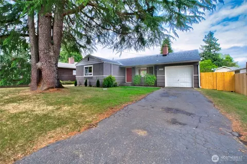 15633 18th Ave SW, Burien, WA 98166