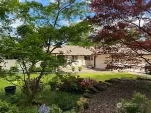 7927 Forest Park Dr NW, Olympia, WA 98502