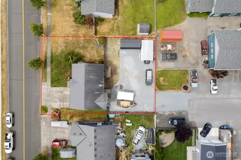609 Skinner Way SW, Orting, WA 98360 photo 4