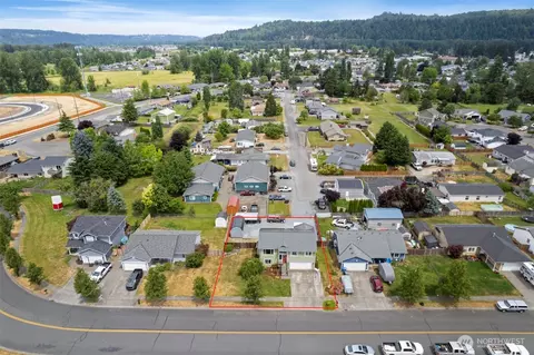 609 Skinner Way SW, Orting, WA 98360 photo 5
