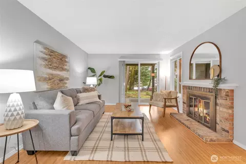 14421 NE 30th Pl #7B, Bellevue, WA 98007