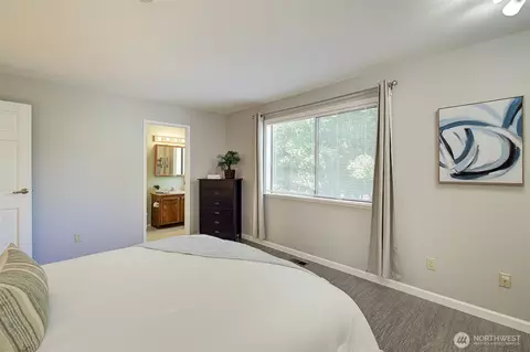 Bedroom - 18007 108th Ave NE #C4, Bothell, WA 98011 photo 2 of 3
