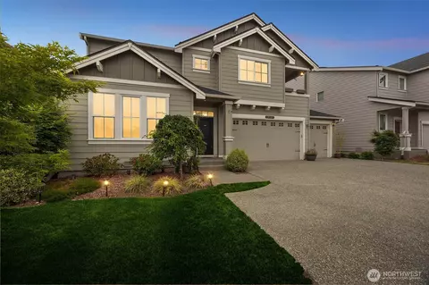 18437 111th Ave E, Puyallup, WA 98374