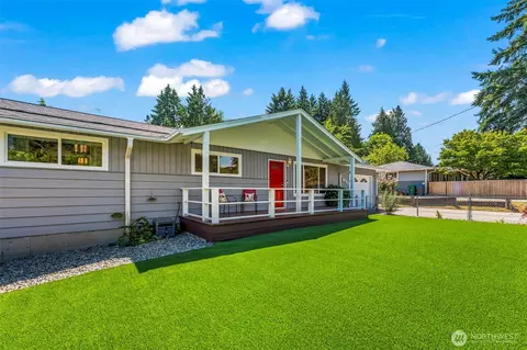 136 May St W, Port Orchard, WA 98366