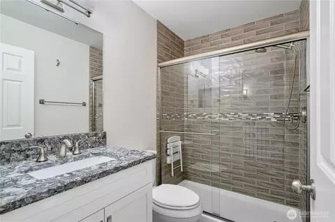 Bath - 1826 148th St SE, Mill Creek, WA 98012 photo 4 of 5