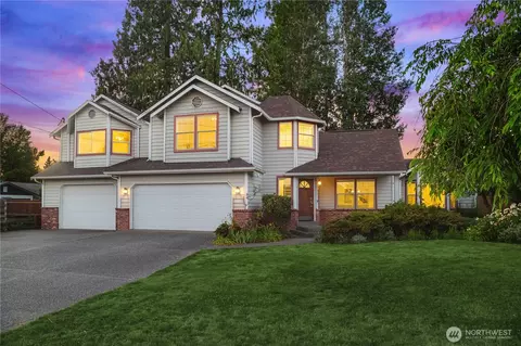 6407 Grove St, Marysville, WA 98270
