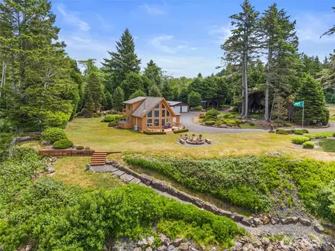 441 Bay Center Rd, South Bend, WA 98586