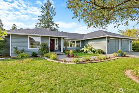 321 N Honeycomb Cir, Sequim, WA 98382