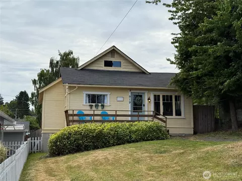919 S Albert St, Port Angeles, WA 98362