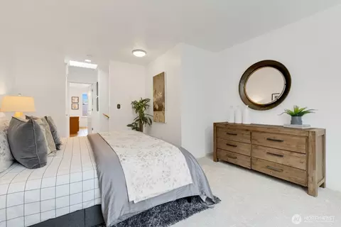 Bedroom - 335 16th Ave E #B, Seattle, WA 98112 photo 5 of 5