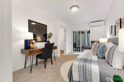 Bedroom - 335 16th Ave E #B, Seattle, WA 98112 photo 1 of 5