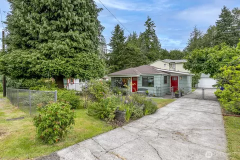 7009 Rainier Dr, Everett, WA 98203