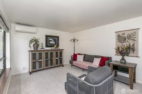 Living - 7009 Rainier Dr, Everett, WA 98203 photo 2 of 2