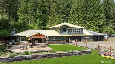 330 Swauk Creek Ln, Cle Elum, WA 98922