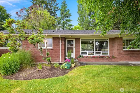 2714 Alderwood Ave, Bellingham, WA 98225