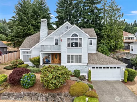3532 NE Shore Cliff St, Bremerton, WA 98311