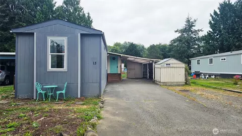2000 Broadway Ave #13, Hoquiam, WA 98550